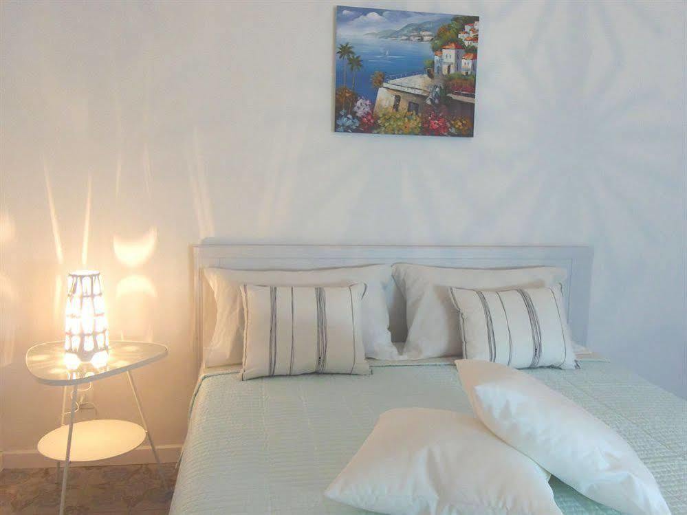 Moonlight Sorrento Studios Екстер'єр фото